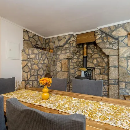 House Jele Ferienhaus