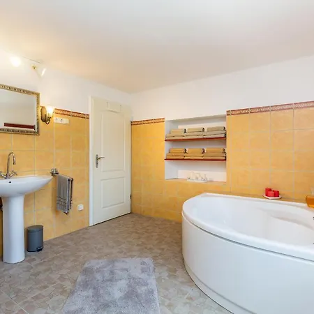 Holiday home House Jele *